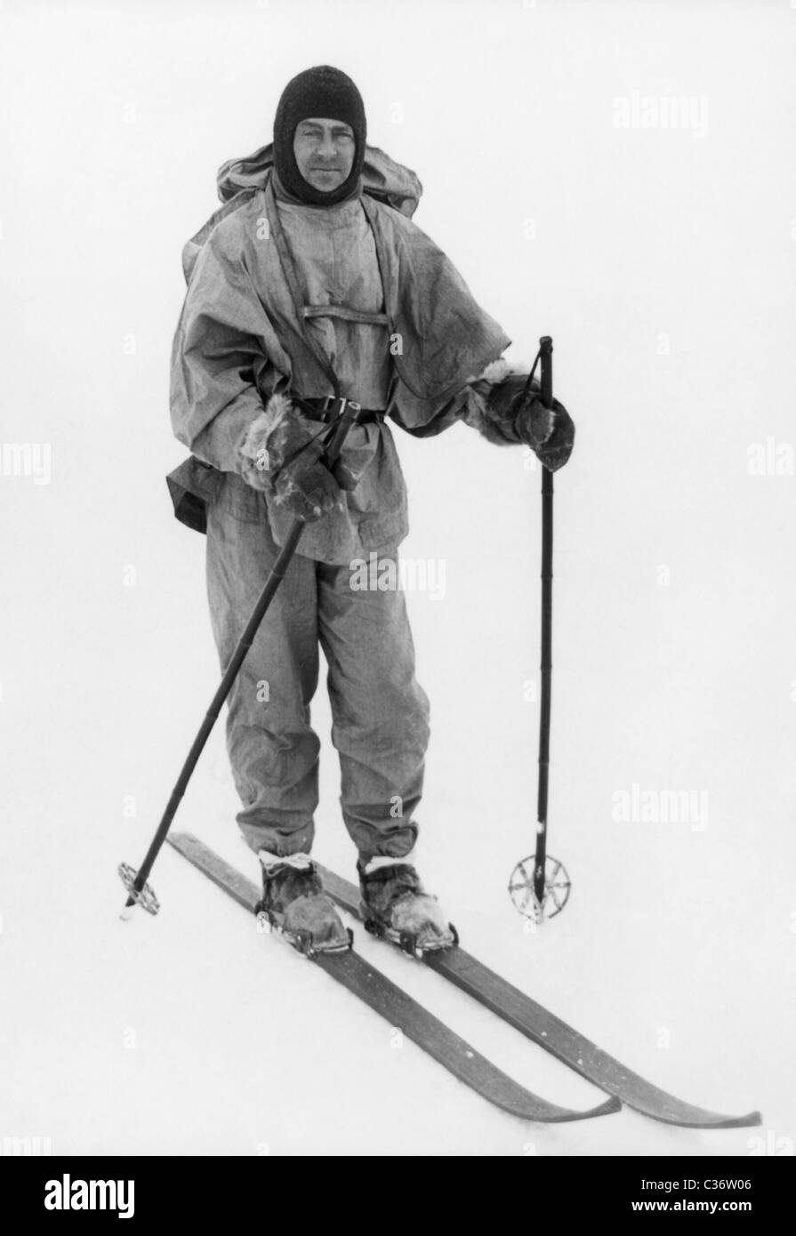 Vintage photo circa October 1911 of British Royal Navy officer and polar explorer Captain Robert Falcon Scott (1868 - 1912). Stock Photo
