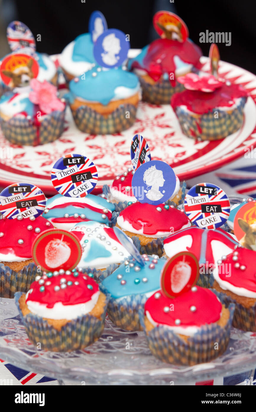 Homemade decorated fairy cakes to celebratie the wedding of Prince William and Kate Middleton, London, UK. Photo:Jeff Gilbert Stock Photo