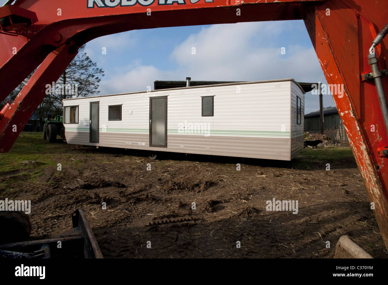 Large mobile home being moved onto site Colemans Hill Farm Mickleton UK Stock Photo