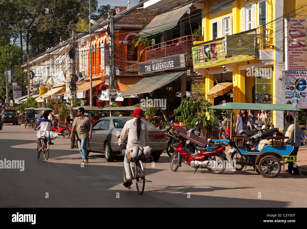 Main shopping and restaurant street near the old market, Siem Reap, Cambodia Stock Photo