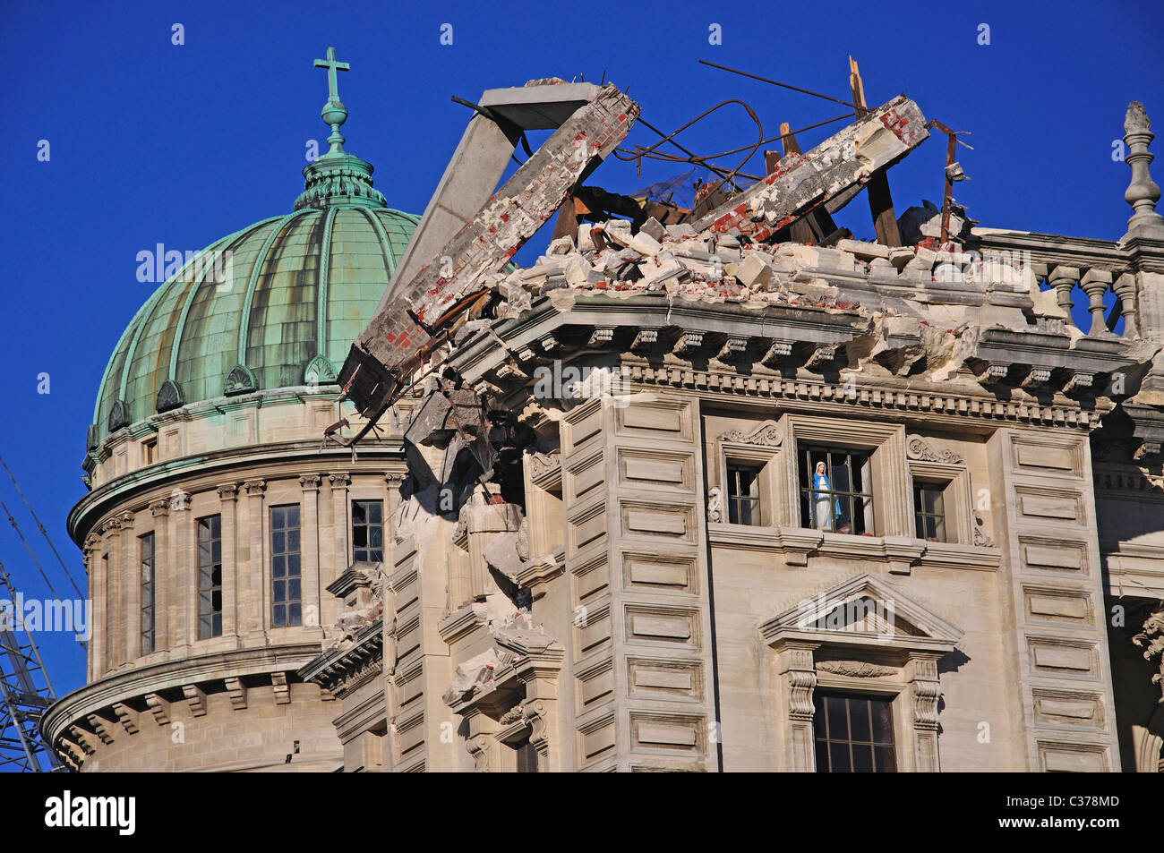 Earthquake damaged Cathedral of the Blessed Sacrament, Barbadoes Street, Christchurch, Canterbury, New Zealand Stock Photo