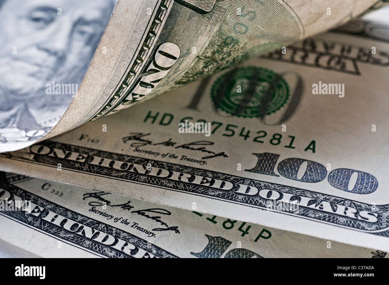 Us 100 bill hi-res stock photography and images - Alamy