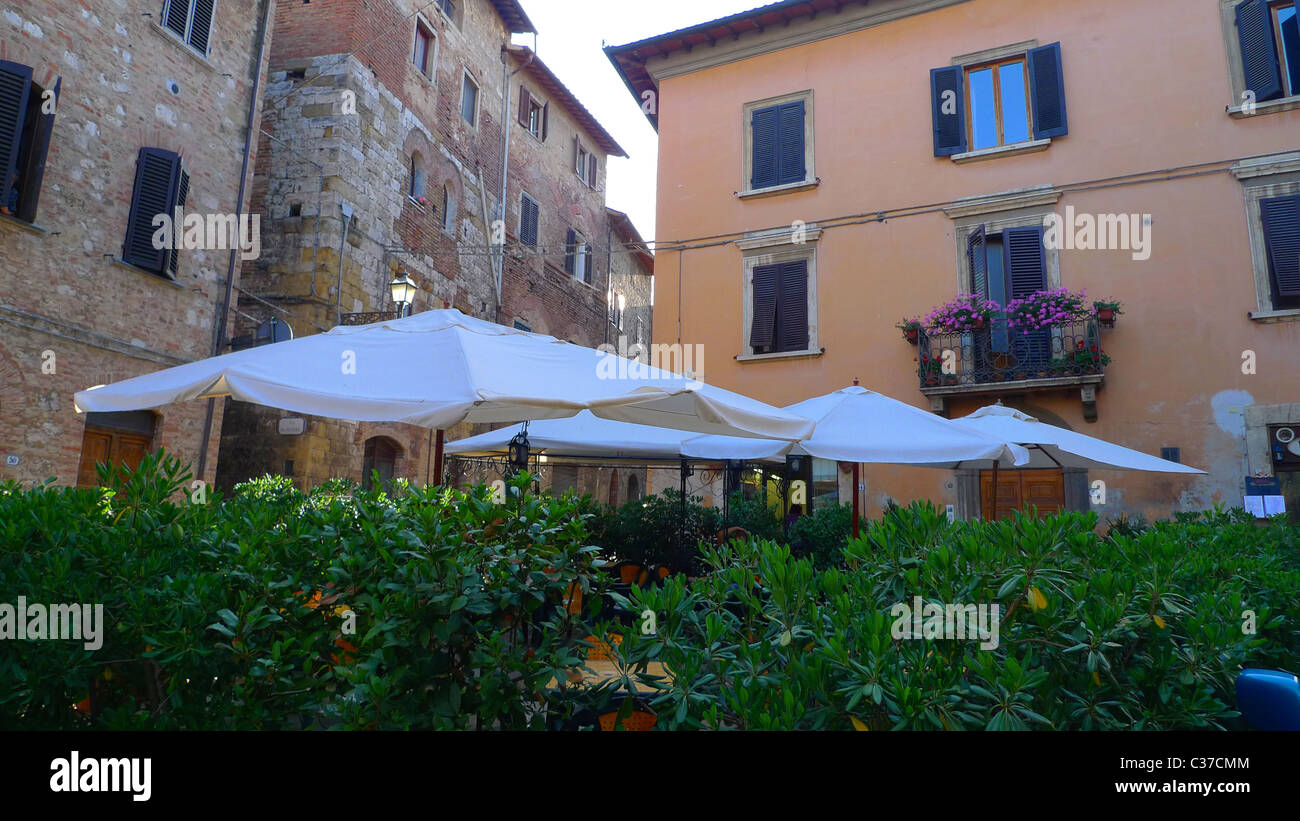 Tuscany village scene Stock Photo - Alamy