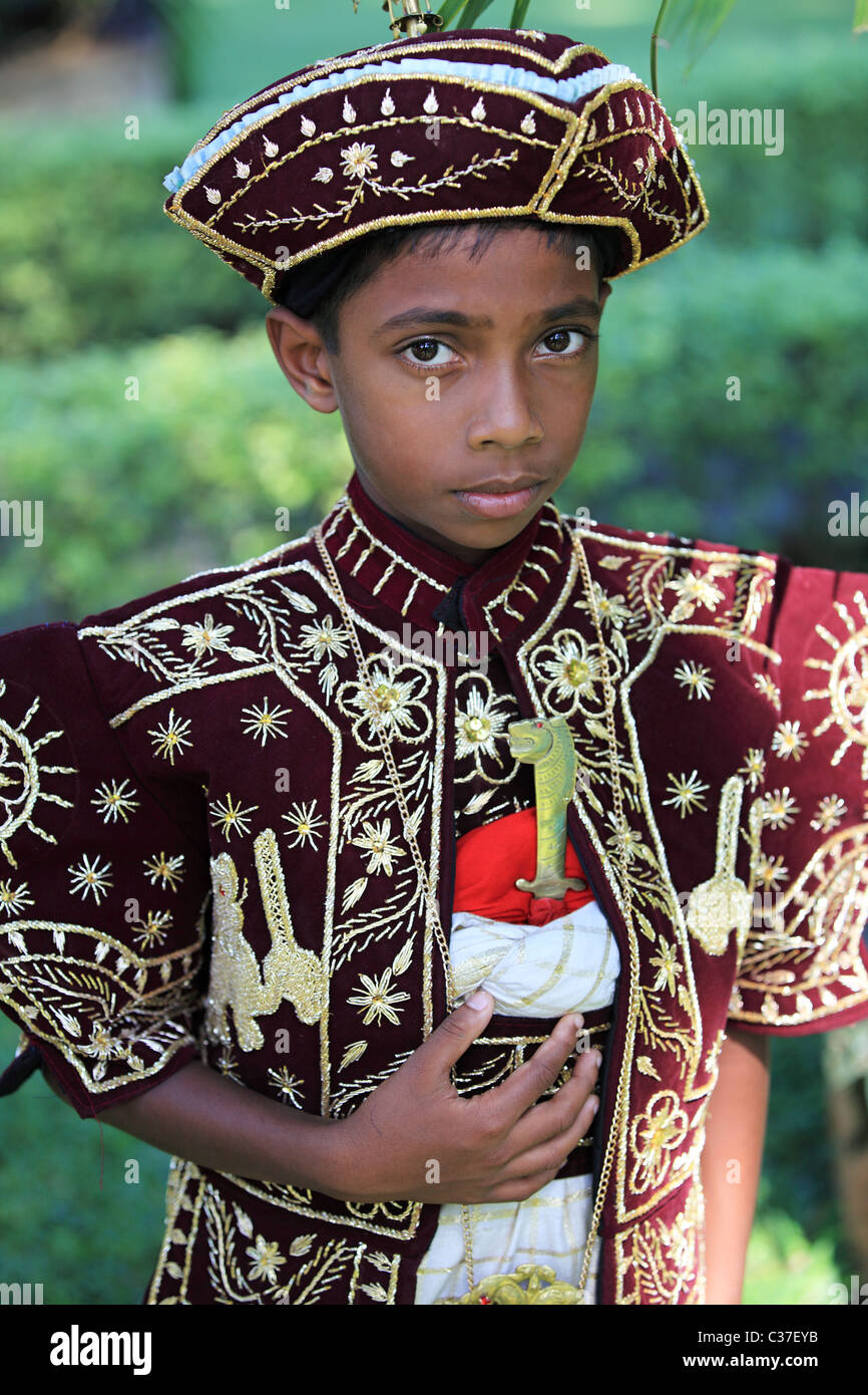Sri lanka boys hires stock photography and images Alamy
