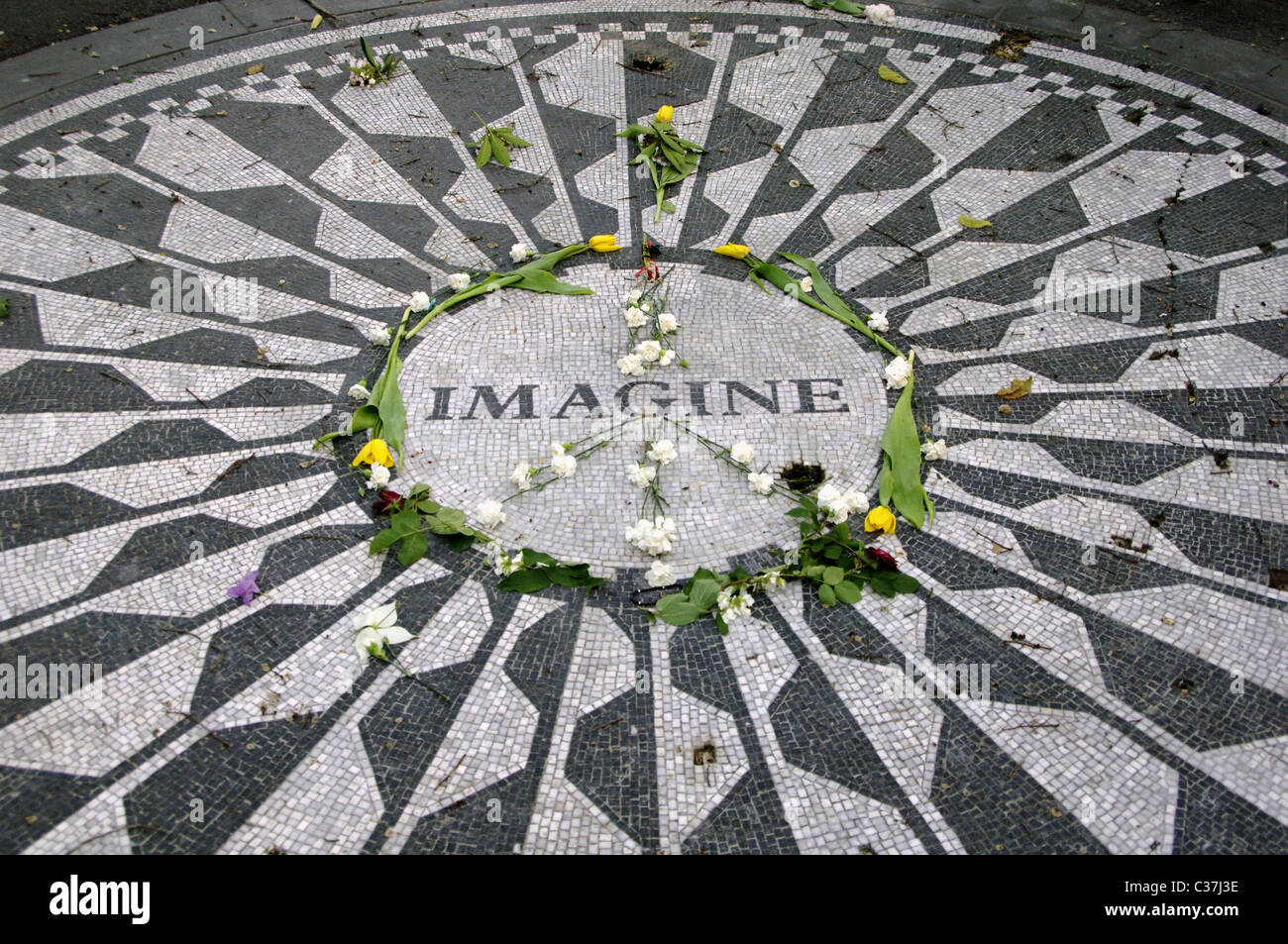 United States. New York. Central Park. Strawberry Fields. Dedicated to the memory of John Lennon. Memorial mosaic. Imagine. Stock Photo
