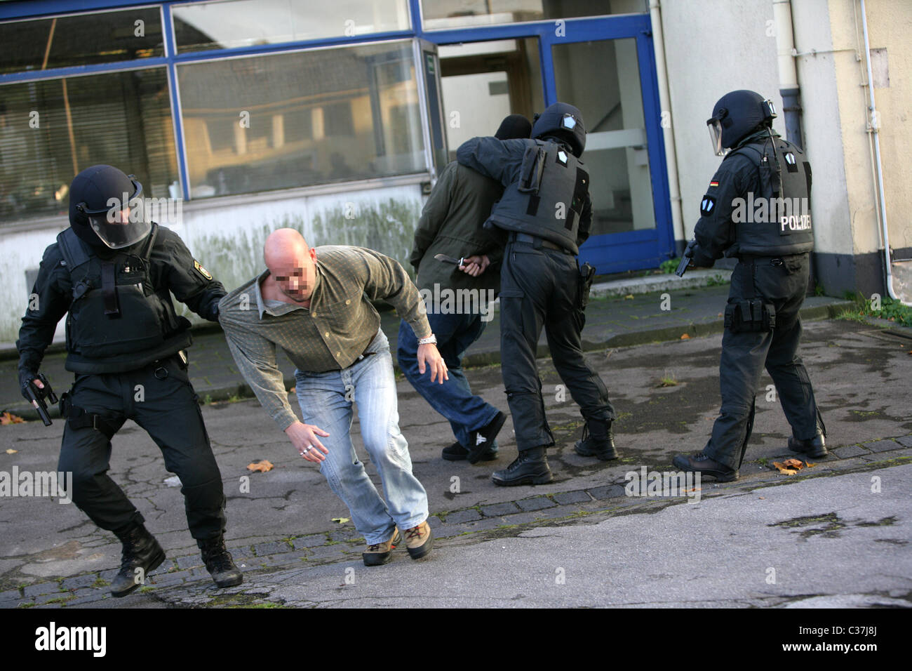 Police negotiator training hi-res stock photography and images - Alamy