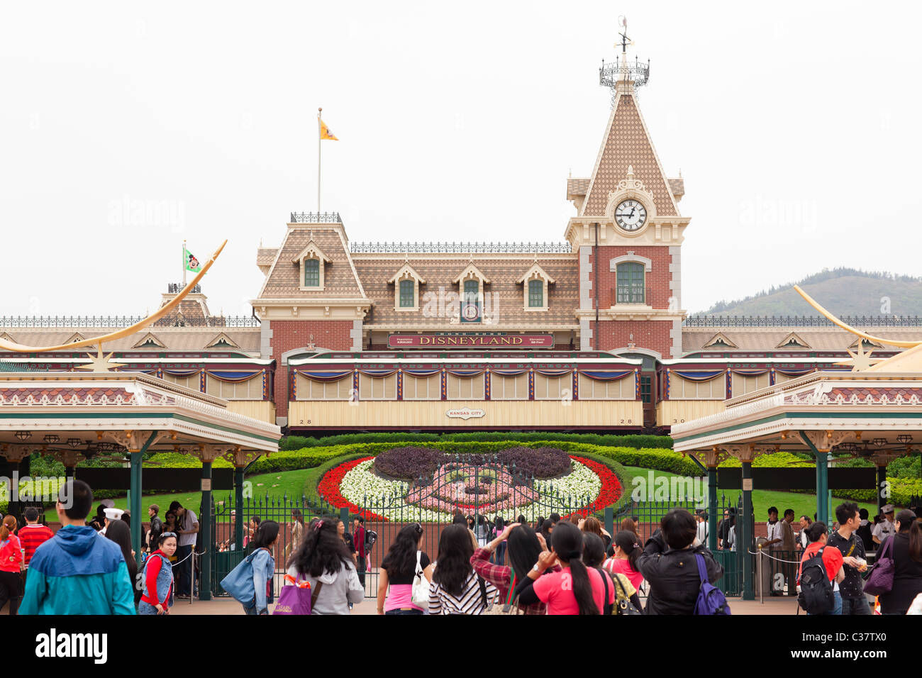 Tourists entering Hong Kong Disneyland Stock Photo