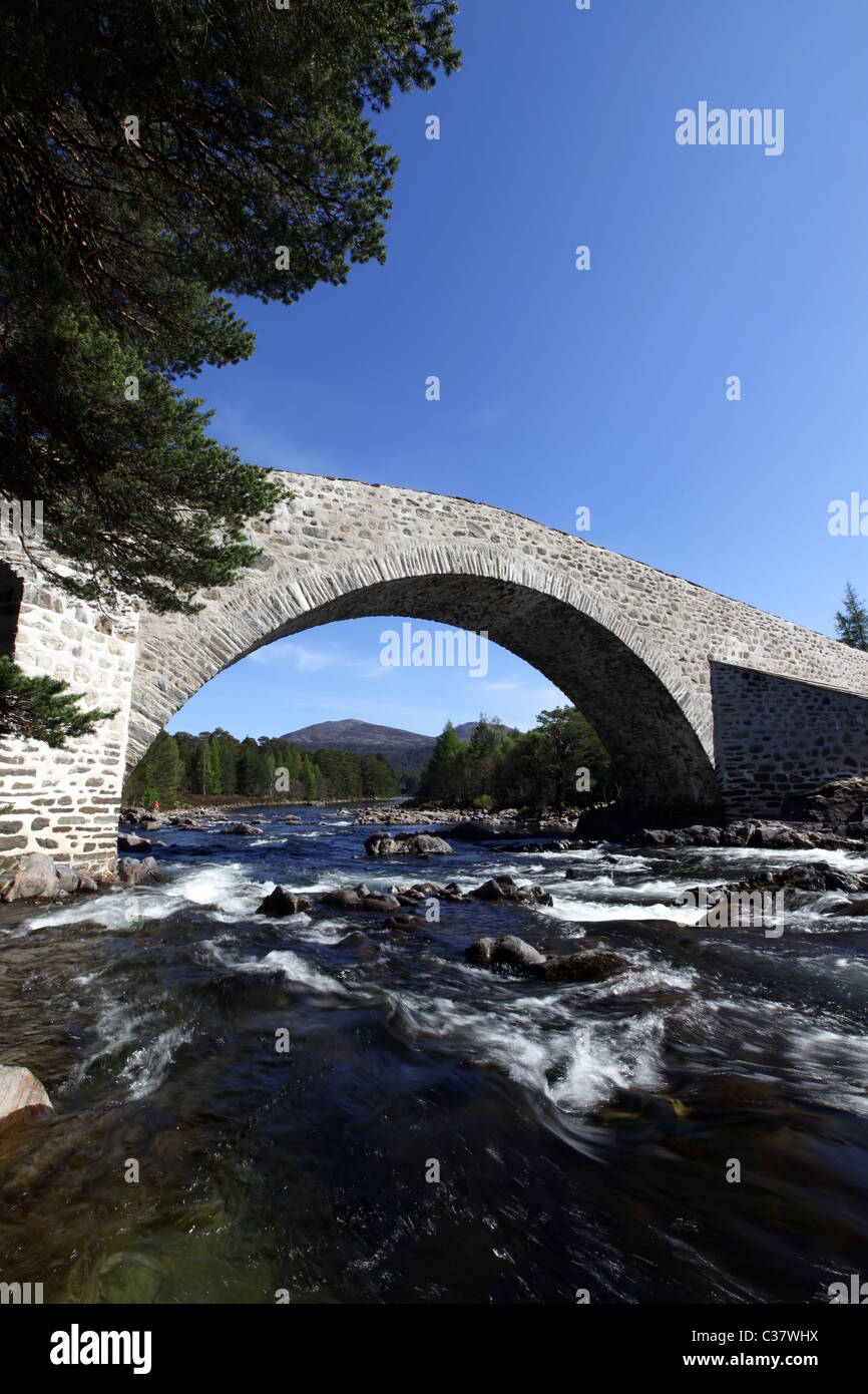 Invercauld bridge hi res stock photography and images Alamy