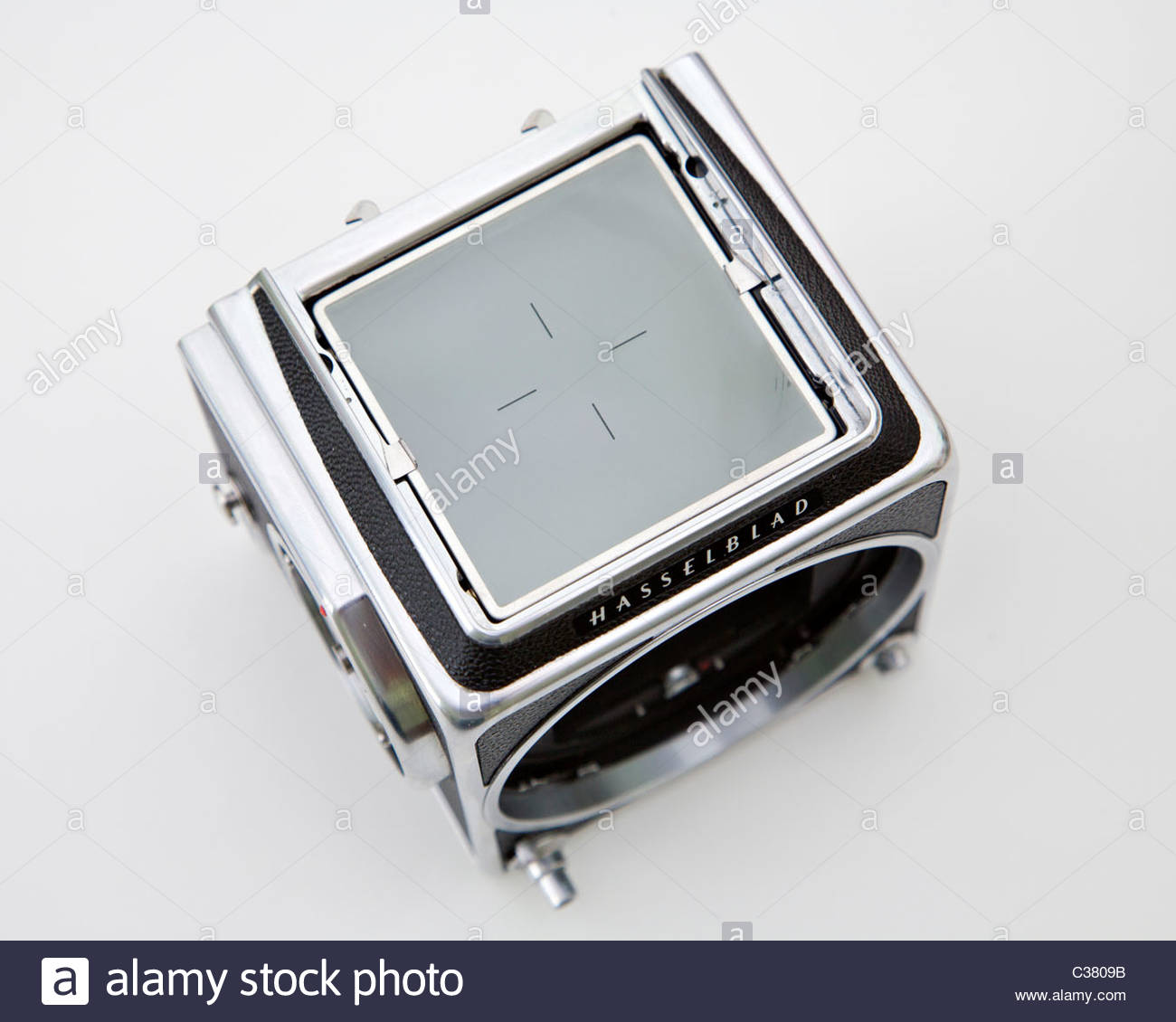 Focusing Screen From A Hasselblad 500cm Medium Format Camera With Lens And Film Back Removed Stock Photo Alamy Focusing Screen From A Hasselblad 500cm Medium Format Camera With Lens And Film Back Removed Stock Photo Alamy