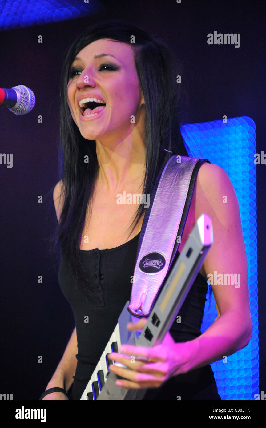 Valerie Poxleitner aka Lights, Best New Group/Solo (Mainstream A/C) of