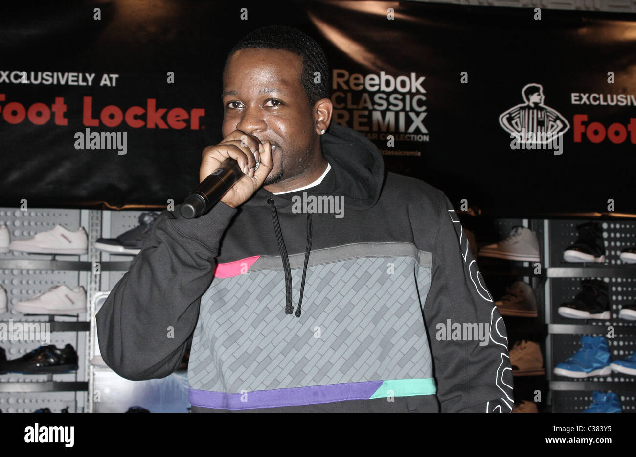 Jabari Evans aka Naledge Kidz in the Hall launch the Reebok Classic Remix  Collection with a performance at Foot Locker Times Stock Photo - Alamy