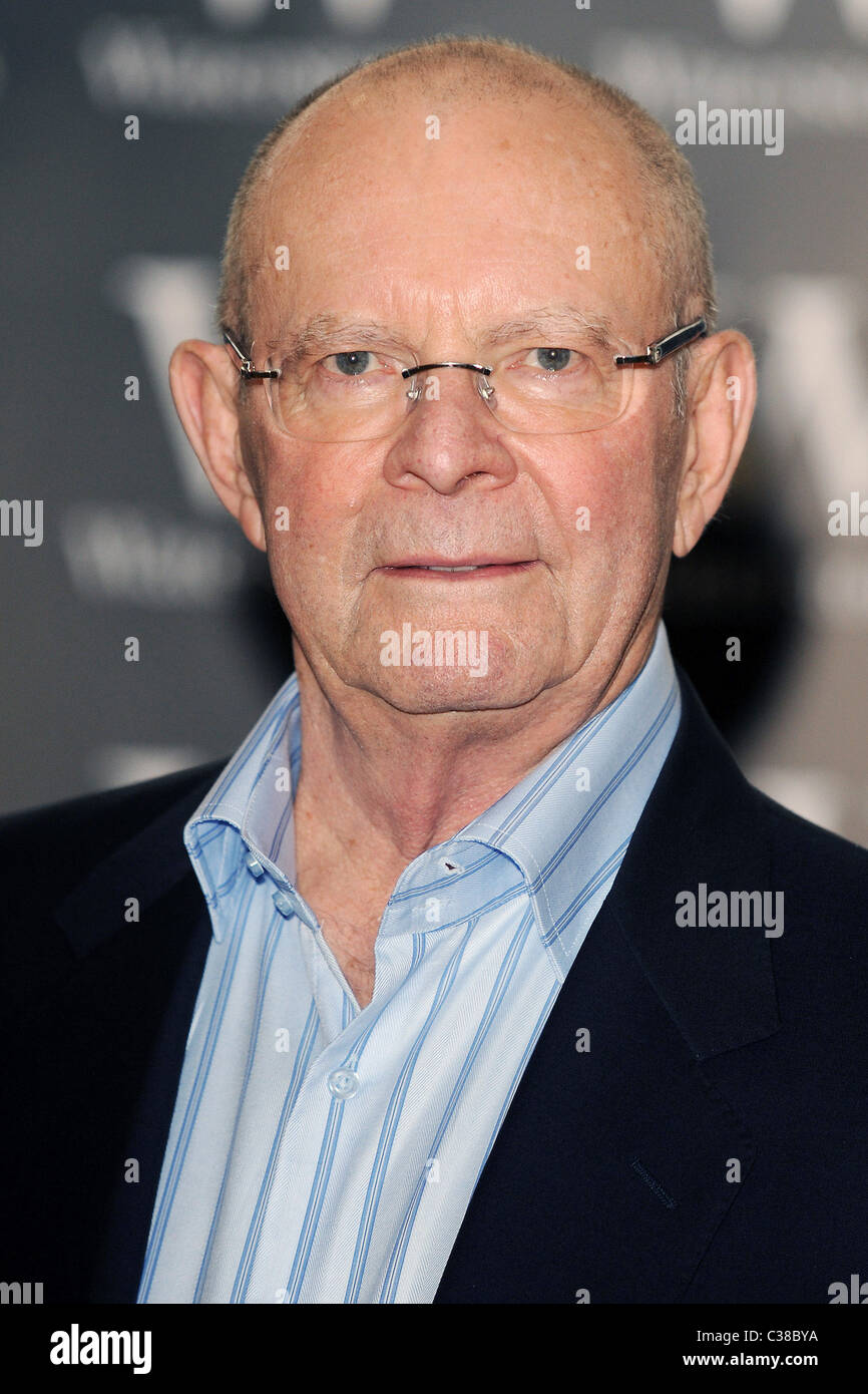 Wilbur Smith signs copies of his new book 'Assegai' held at Waterstone's Piccadilly London, England - 06.04.09 Stock Photo