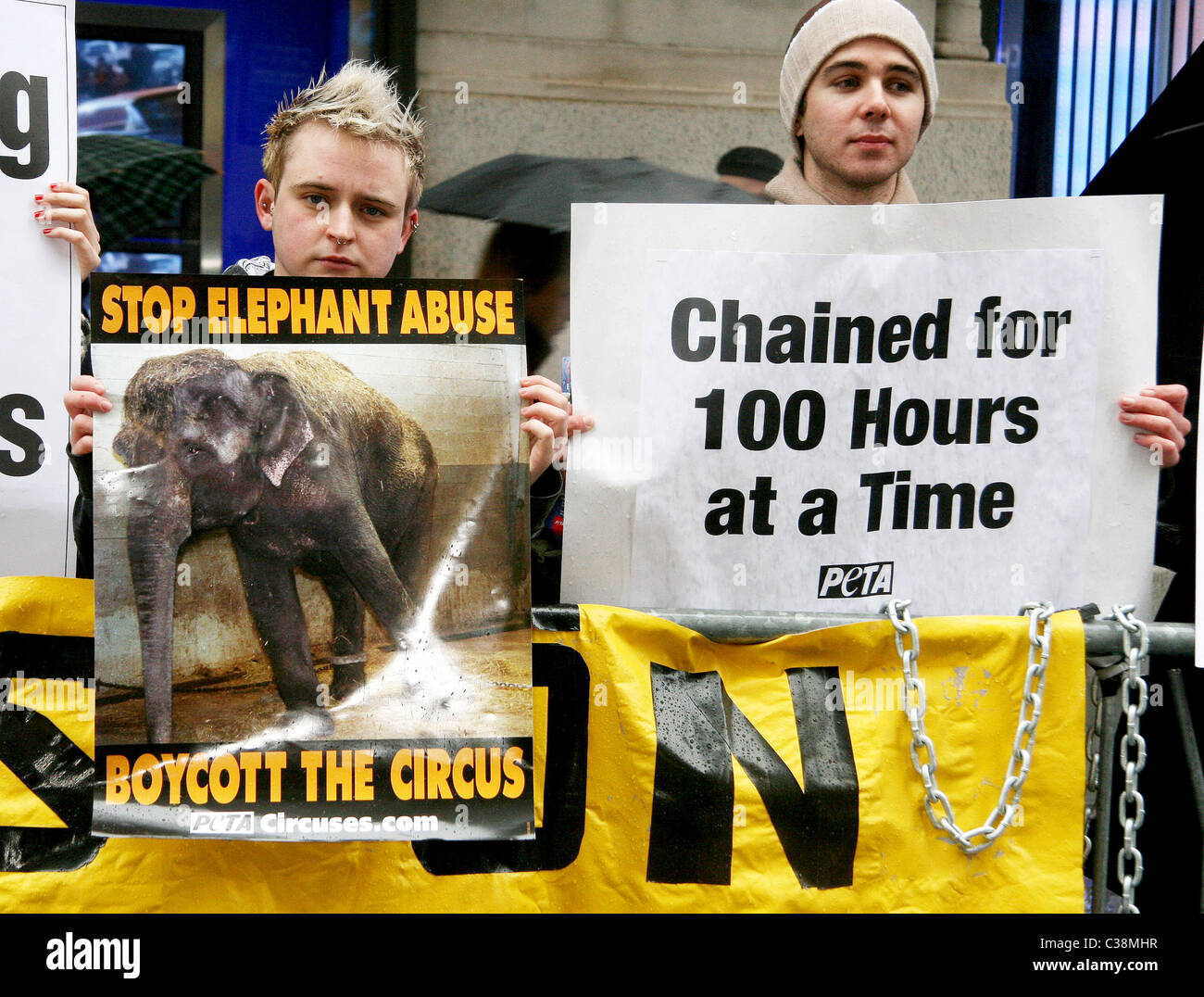 Peta protestors people for the ethical treatment of animals peta