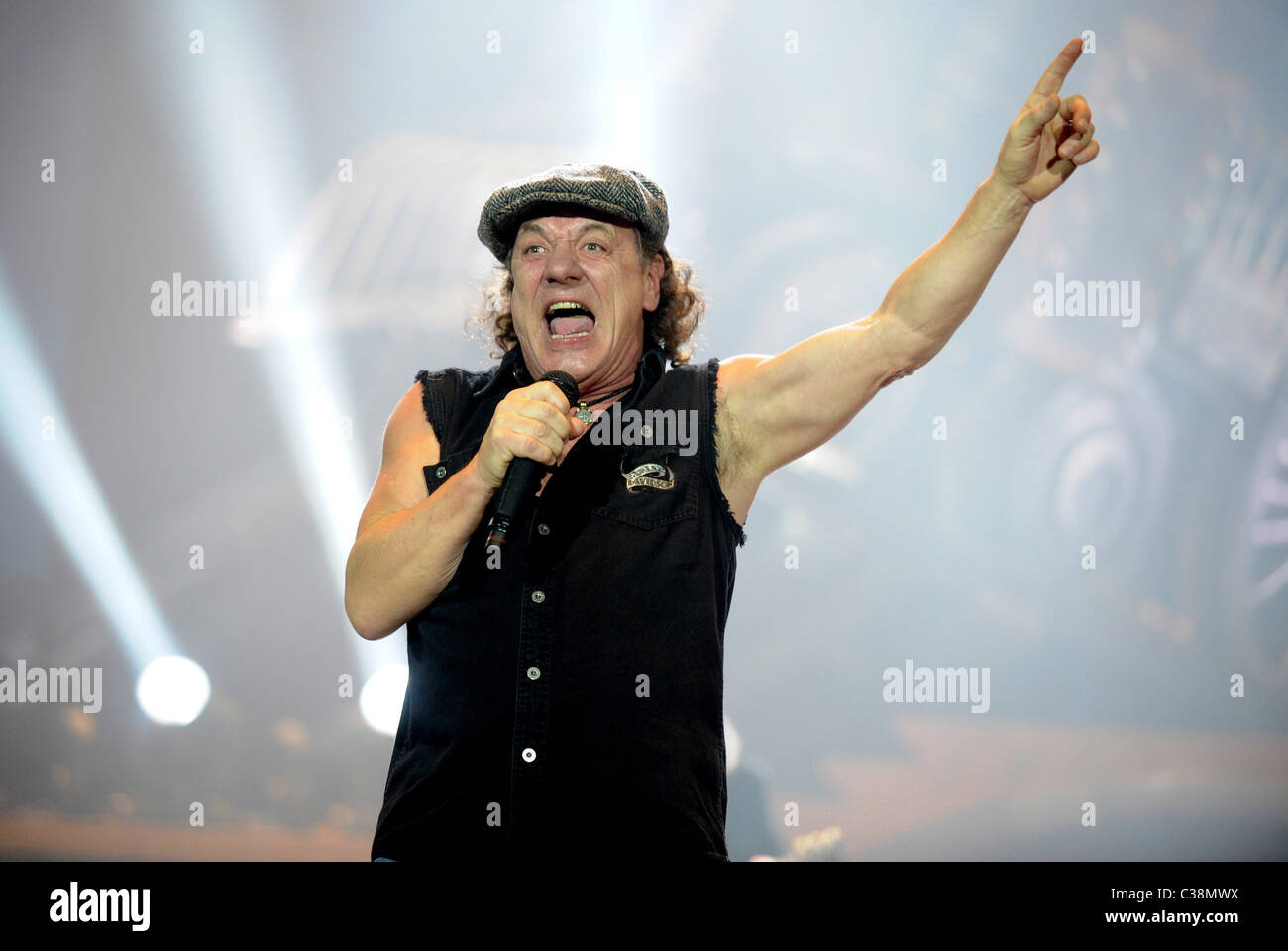 Phil rudd of ac dc hi-res stock photography and images - Alamy