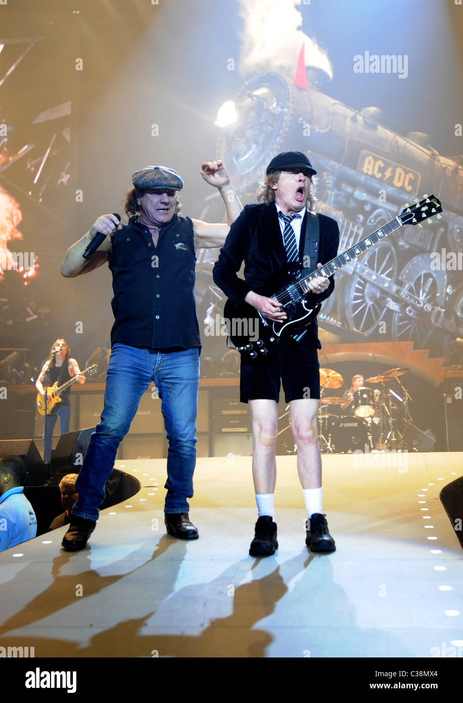Malcolm acdc angus young hi-res stock photography and images - Alamy