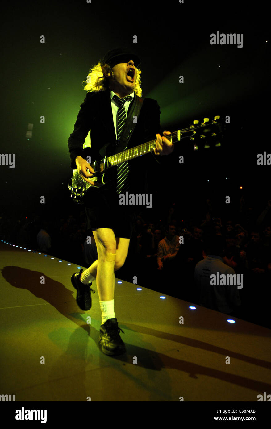 Angus young ac dc hi-res stock photography and images - Alamy