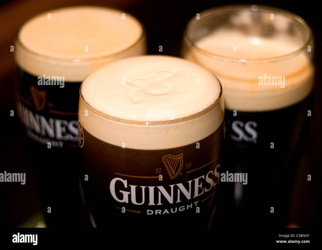 How to make a shamrock 2025 in guinness