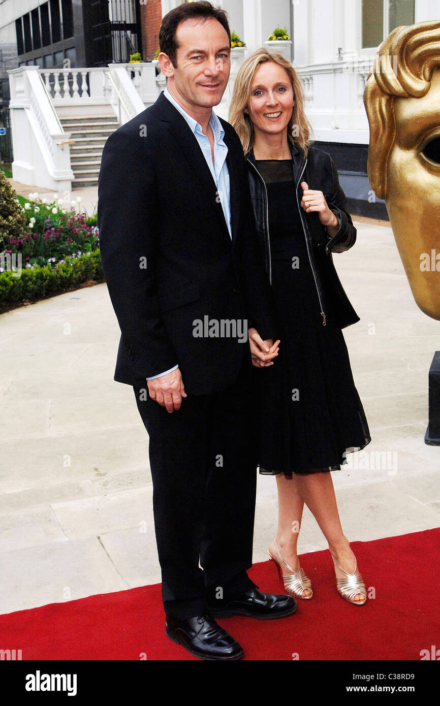 Emma Hewitt Jason Isaacs British Academy Television Awards 09 Bafta Nomination Party Held At The Mandarin Oriental Hotel Stock Photo Alamy