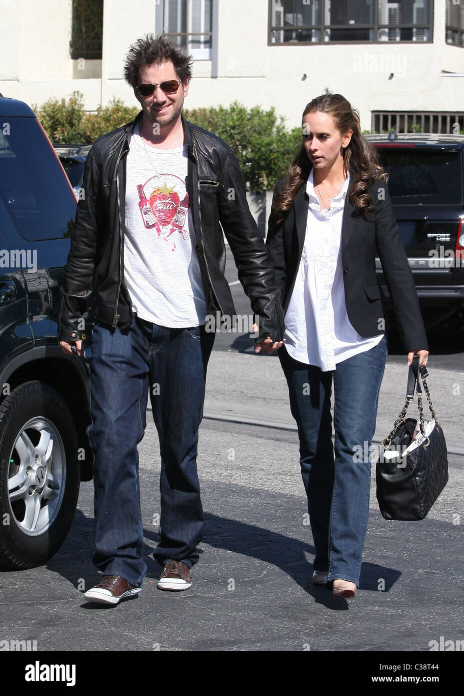 Jennifer Love Hewitt And Jamie Kennedy Married