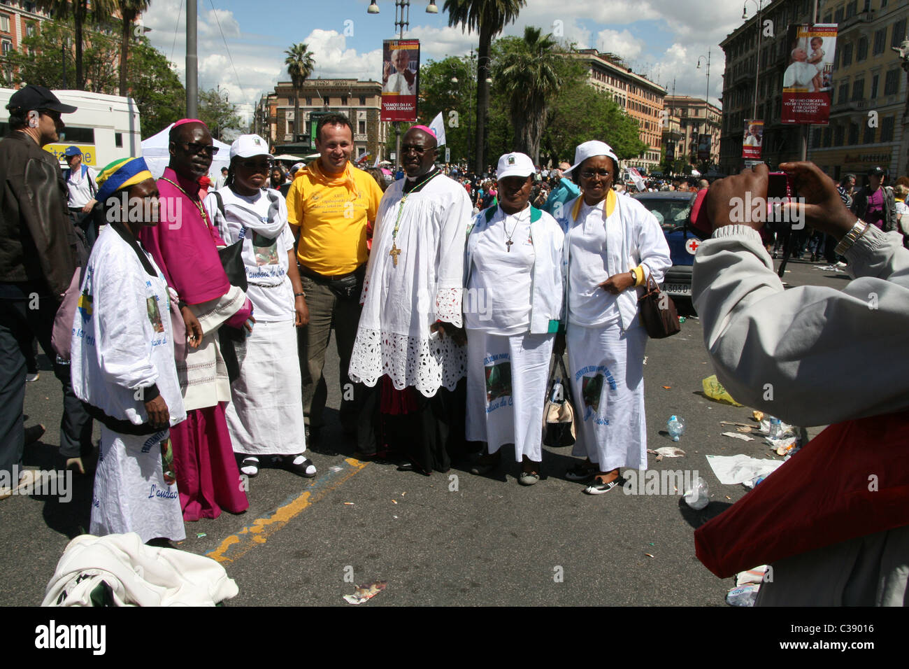 people celebrating the beatification of pope john paul the second, rome ...