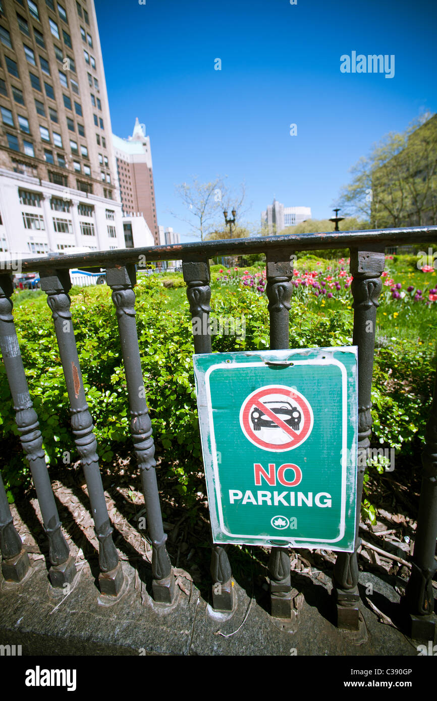 No parking sign in Brooklyn Borough Hal park in New York on Sunday, May 1, 2011. (© Richard B