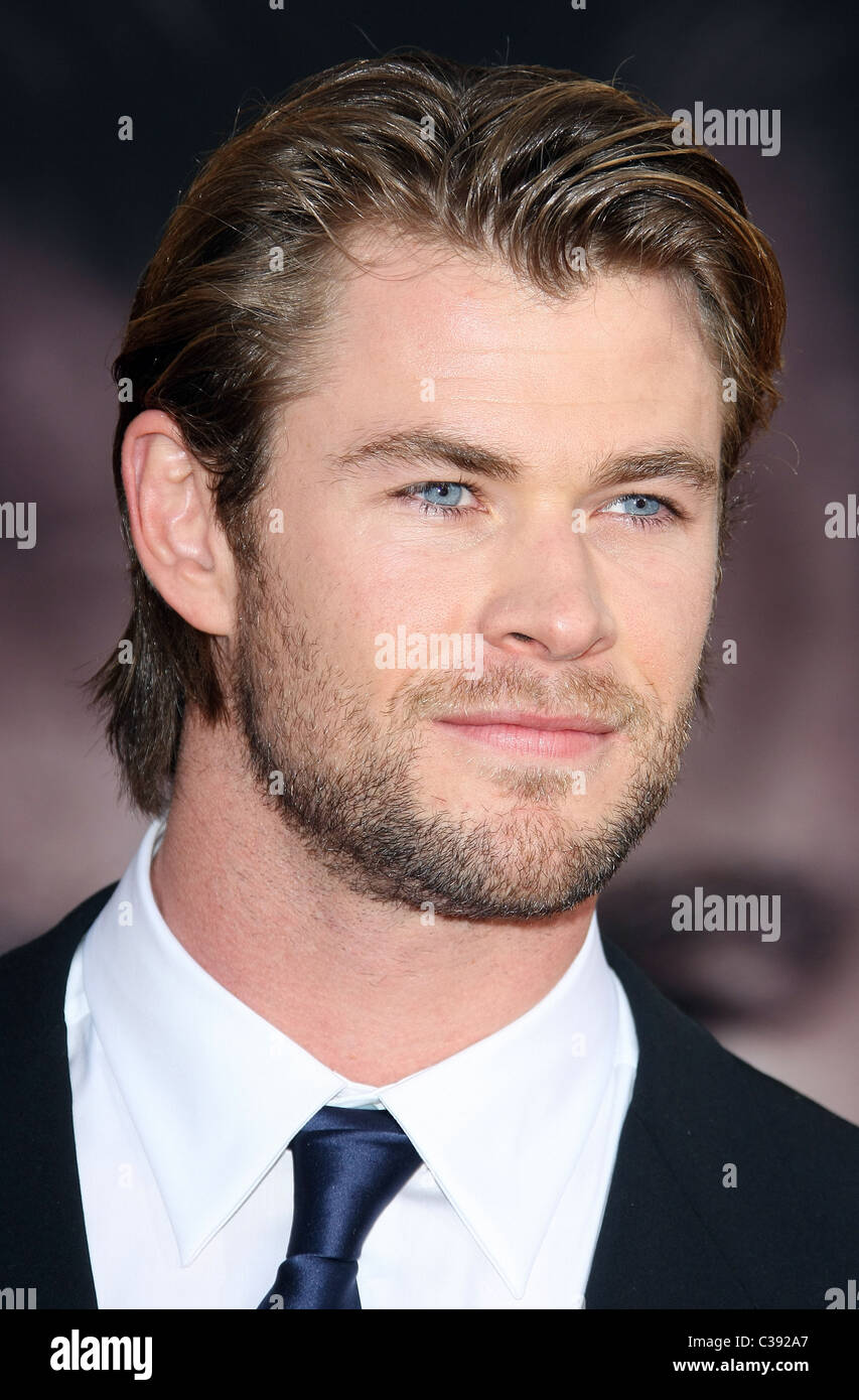 CHRIS HEMSWORTH THOR. PREMIERE. PARAMOUNT AND MARVEL. HOLLYWOOD LOS
