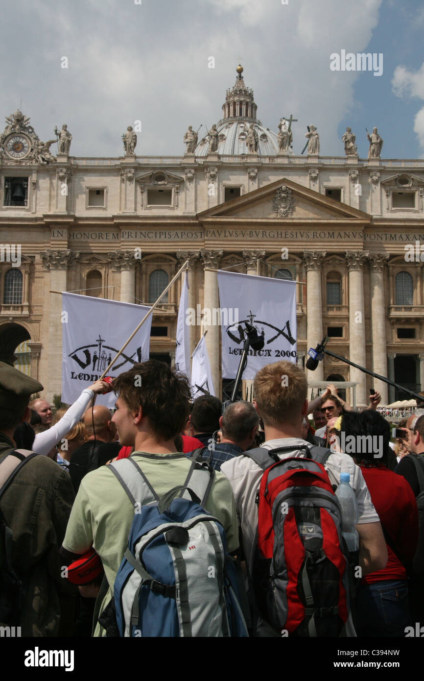 people in saint peter's square before the beatification of pope john ...