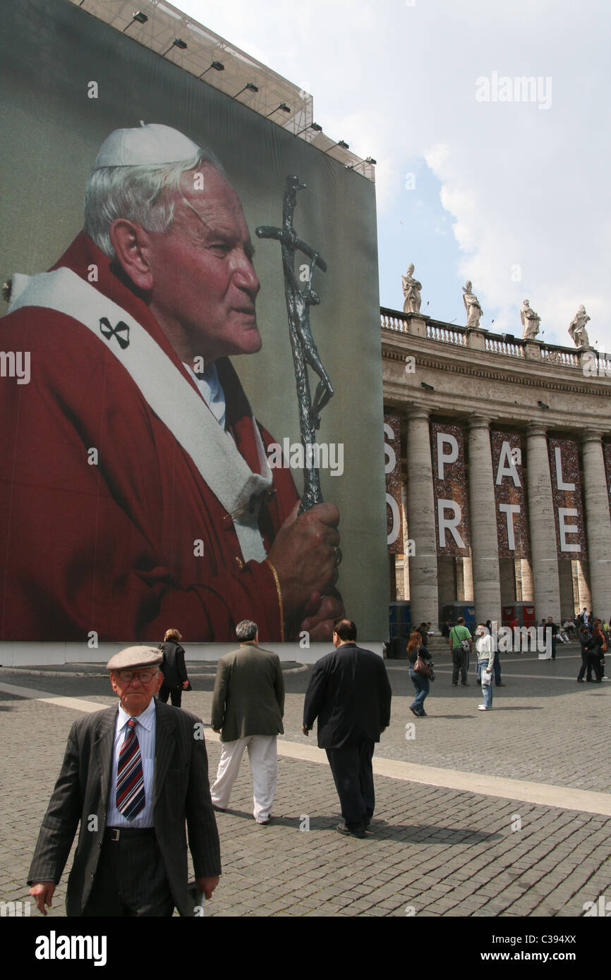 people in saint peter's square before the beatification of pope john ...