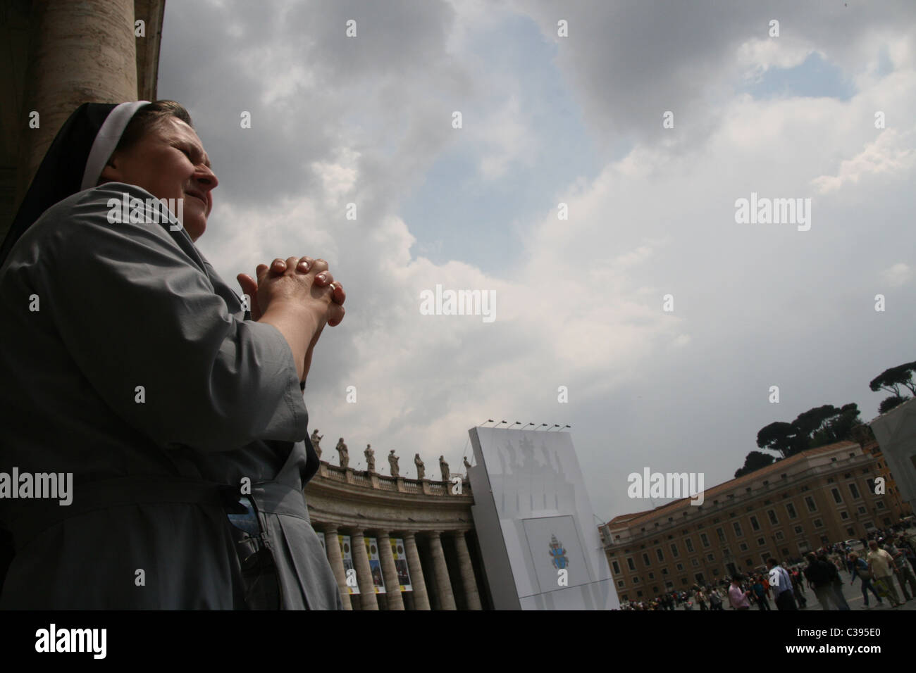 people in saint peter's square before the beatification of pope john ...