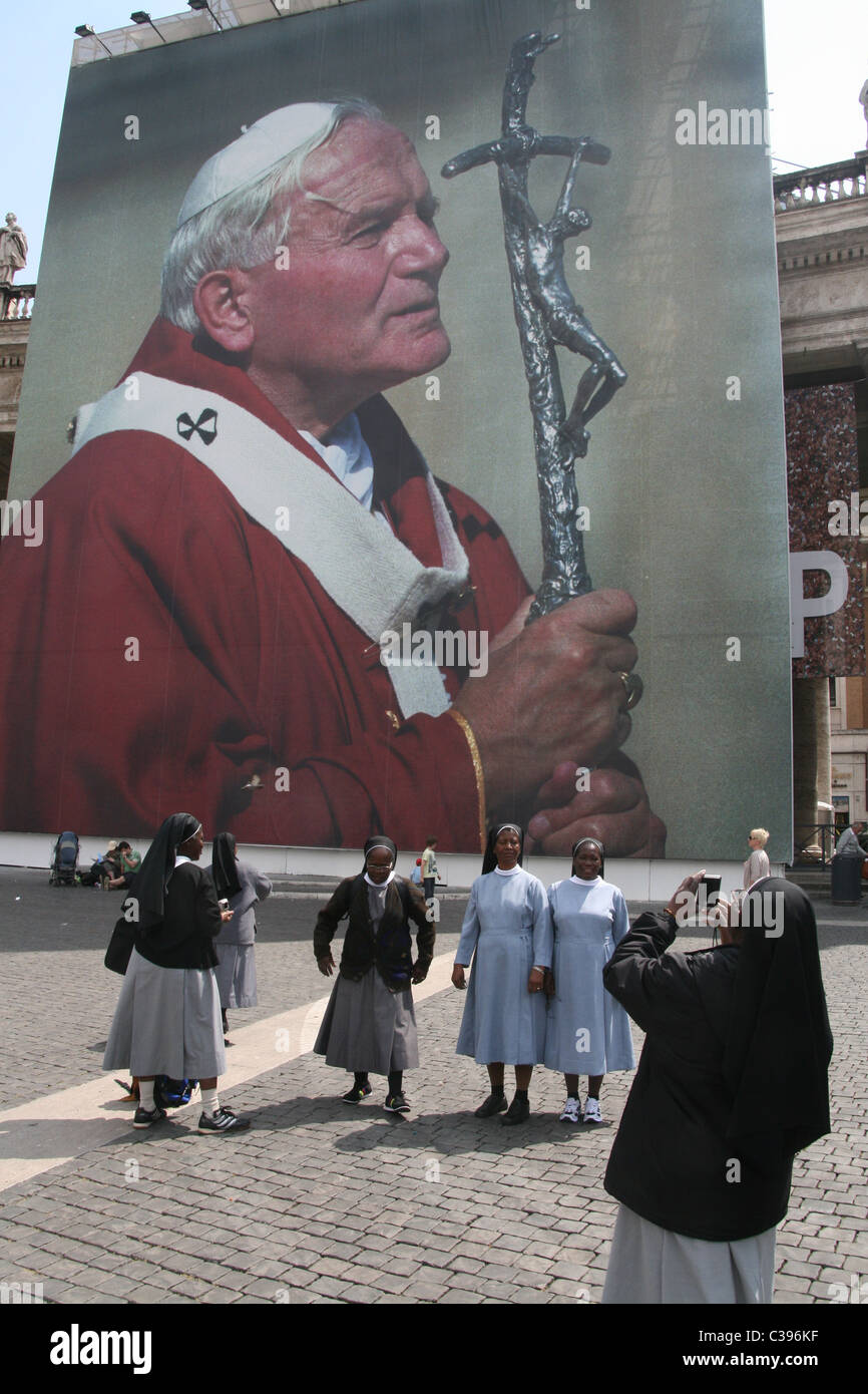 people in saint peter's square before the beatification of pope john ...