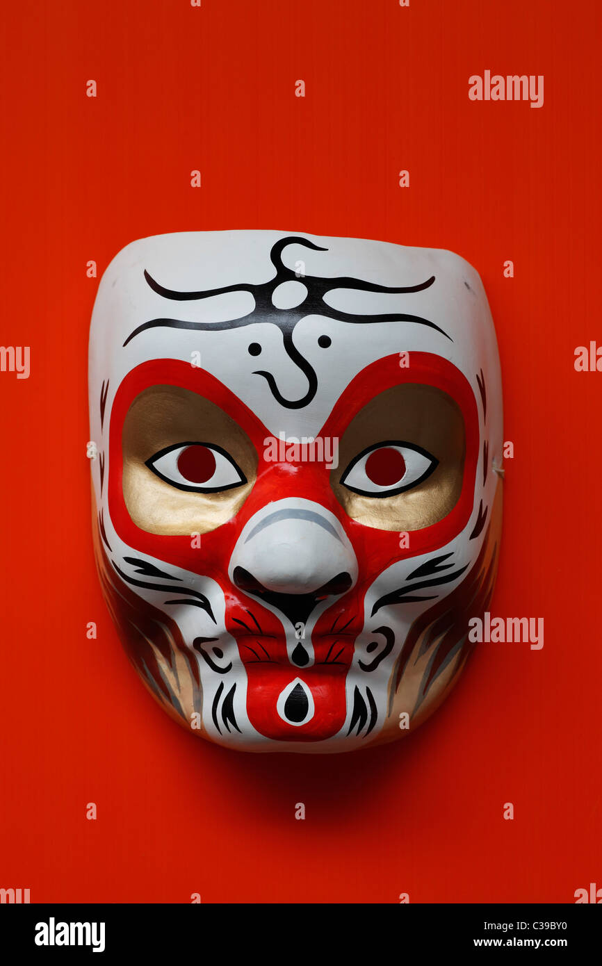 blouse Vroeg talent Chinese warrior mask hi-res stock photography and images - Alamy