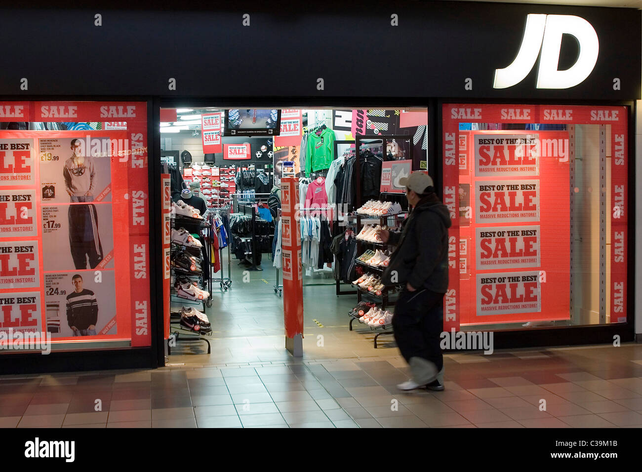 Jd sport store hi res stock photography and images Alamy