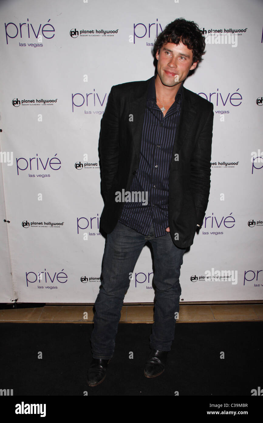 Ben Hollingsworth celebrates her 21st birthday at Prive nightclub