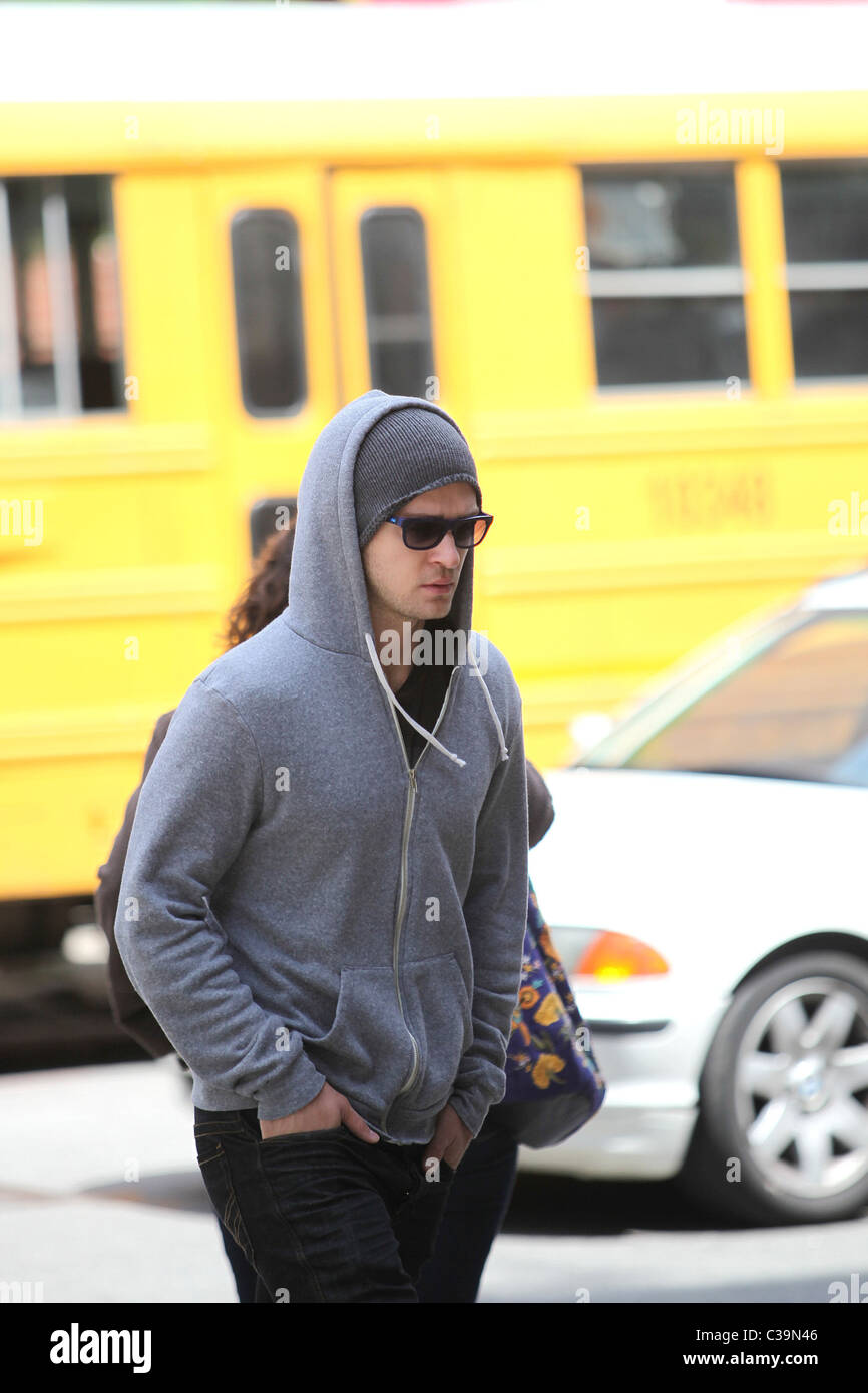 Justin timberlake wearing grey hoodie hi res stock photography and images Alamy