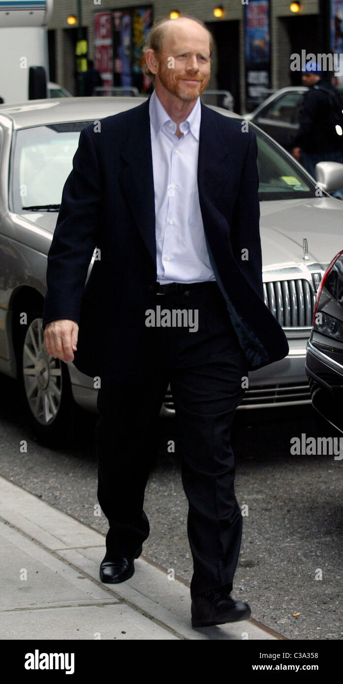 Ron Howard outside the Ed Sullivan Theatre for the 'Late Show With ...