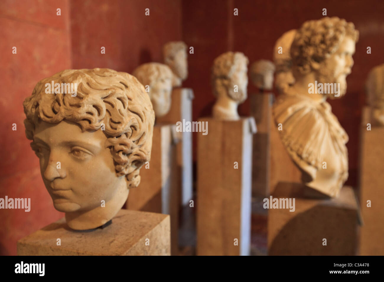 Roman busts in louvre museum hires stock photography and images Alamy