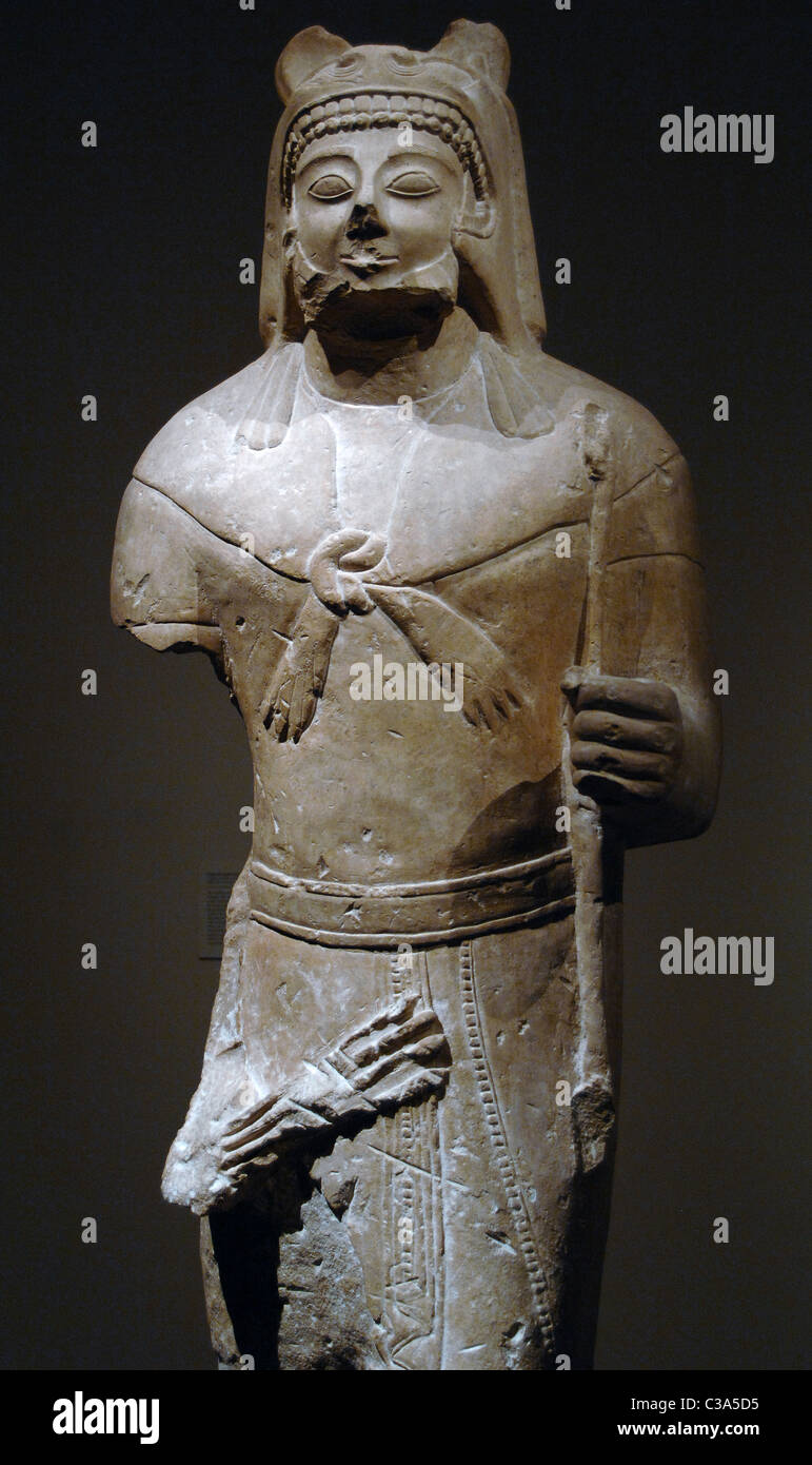 Phoenician art. Cyprus. 6th century BC. Herakles, 530520 A.C. Limestone. Comes from Golgoi