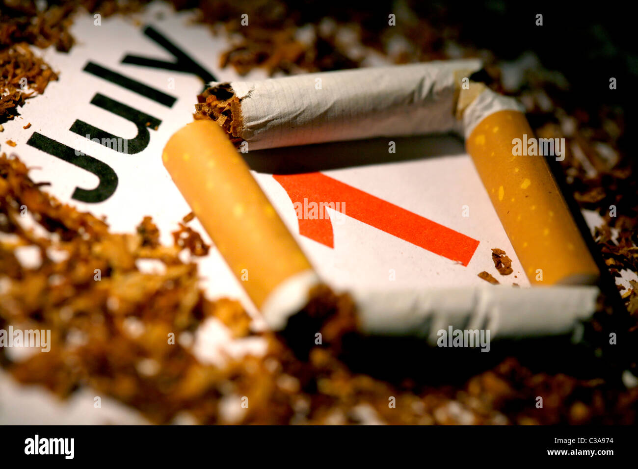 lady gaga telephone outfits cigarette glasses Homenaje al video 'Telephone' de Lady Gaga