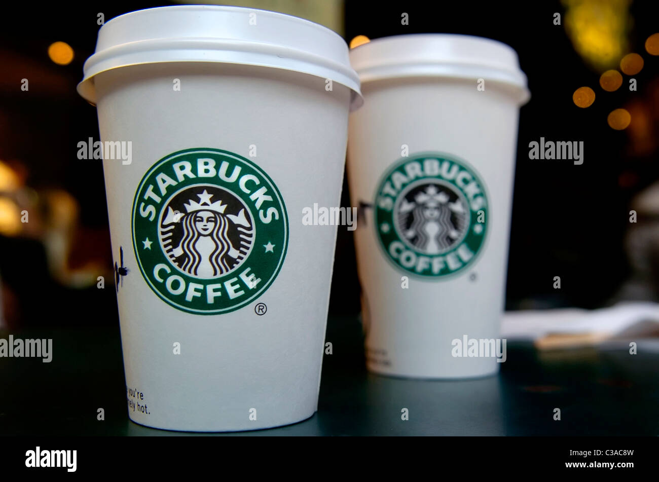 Starbucks coffee cup sizes hi-res stock photography and images - Alamy