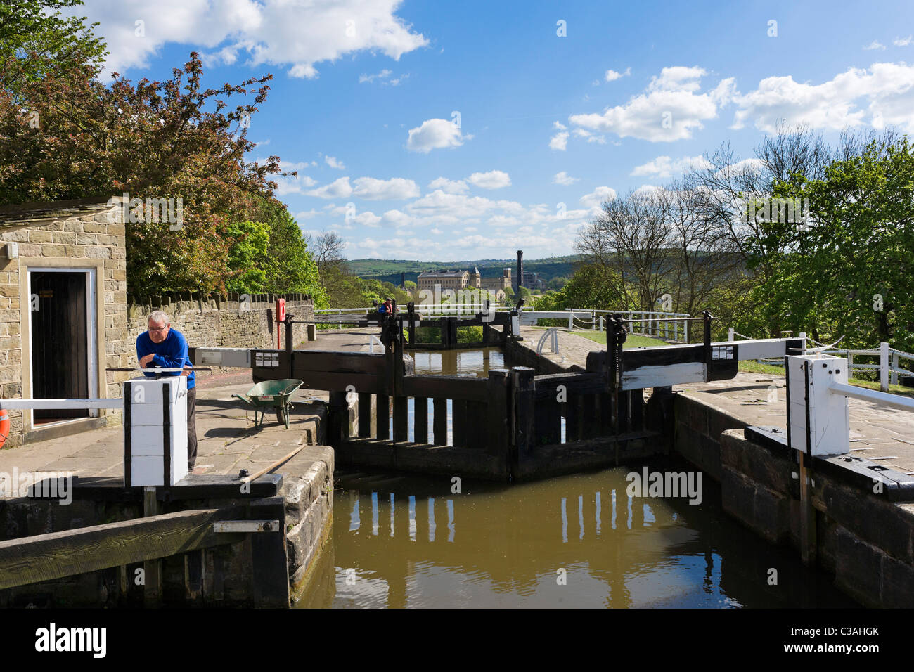 The lock keeper at the top of Five Rise Locks on the Leeds and