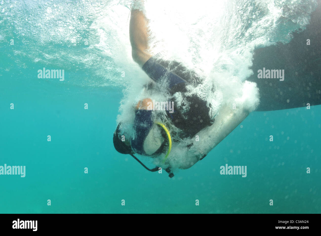Backwards roll scuba diving Stock Photo - Alamy
