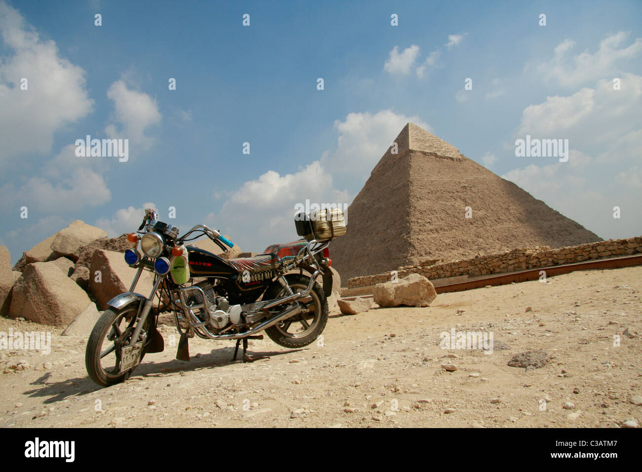 A motorbike in front of the Khafre/Chephren pyramid at Giza, Cairo, Egypt Stock Photo Alamy