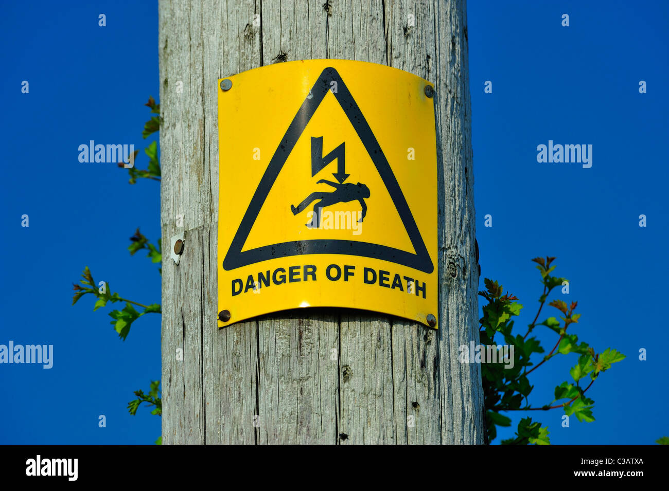 Electrocution sign hi-res stock photography and images - Alamy