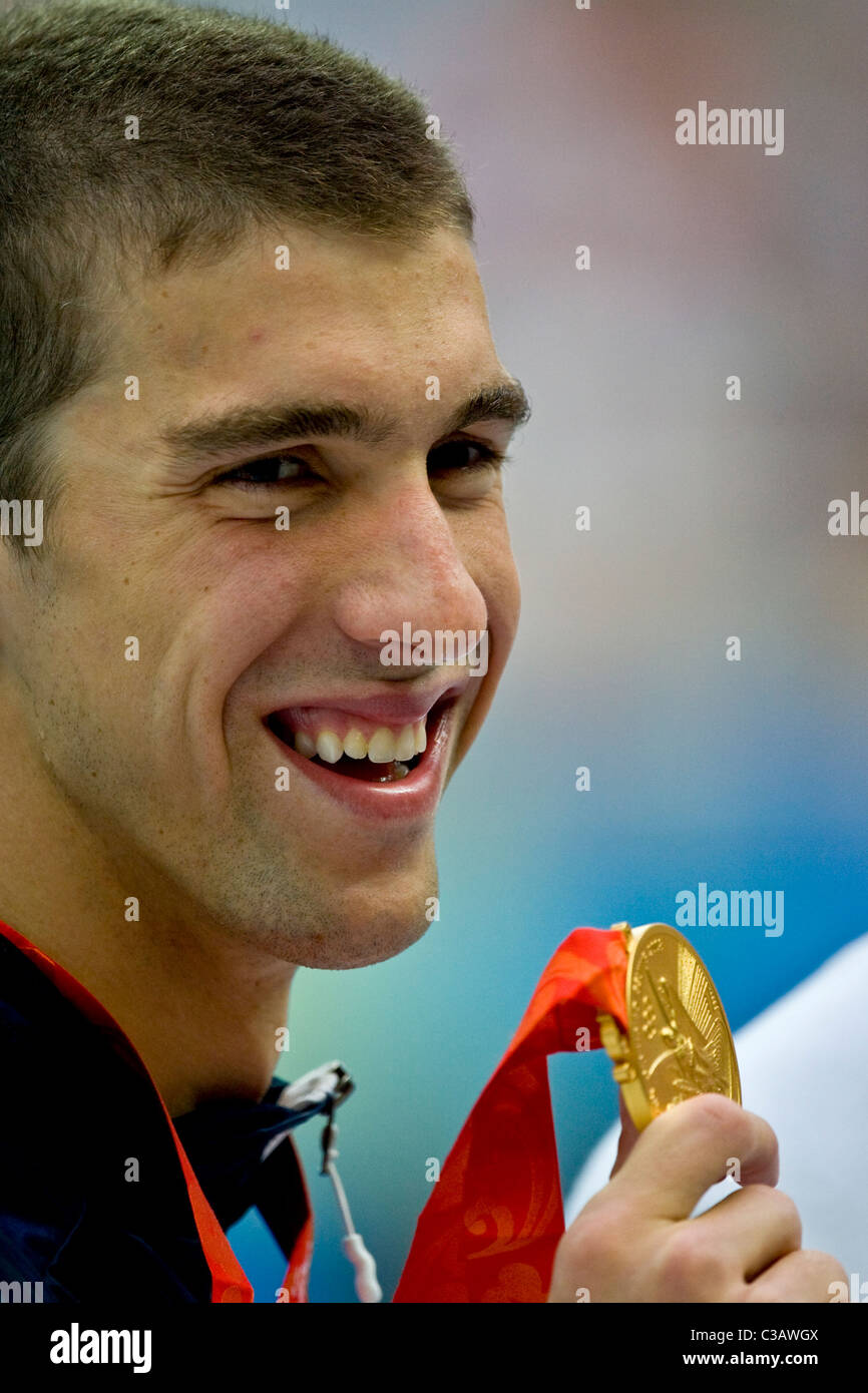 Michael Phelps winner of the gold medal in the 100m butterfly at the 2008 Olympic Summer Games, Beijing, China Stock Photo