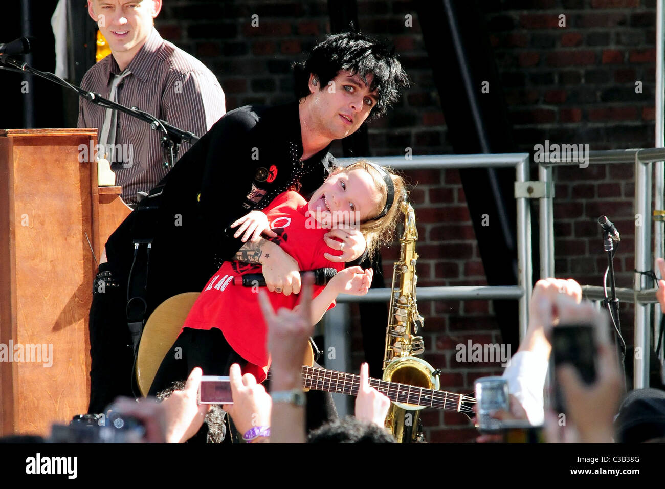Billie Joe Armstrong and a Fan Green Day kick off 'Good Morning America