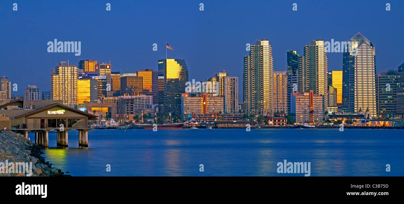 Panorama downtown san diego hi-res stock photography and images - Alamy