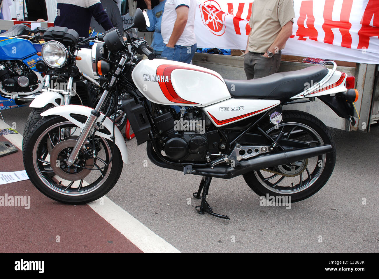 Rd350 hi-res stock photography and images - Alamy
