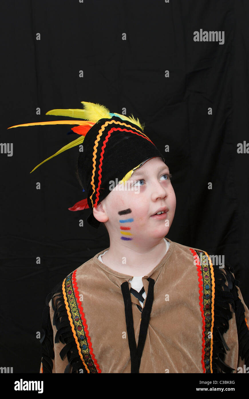 Traditional red indian costumes hires stock photography and images Alamy