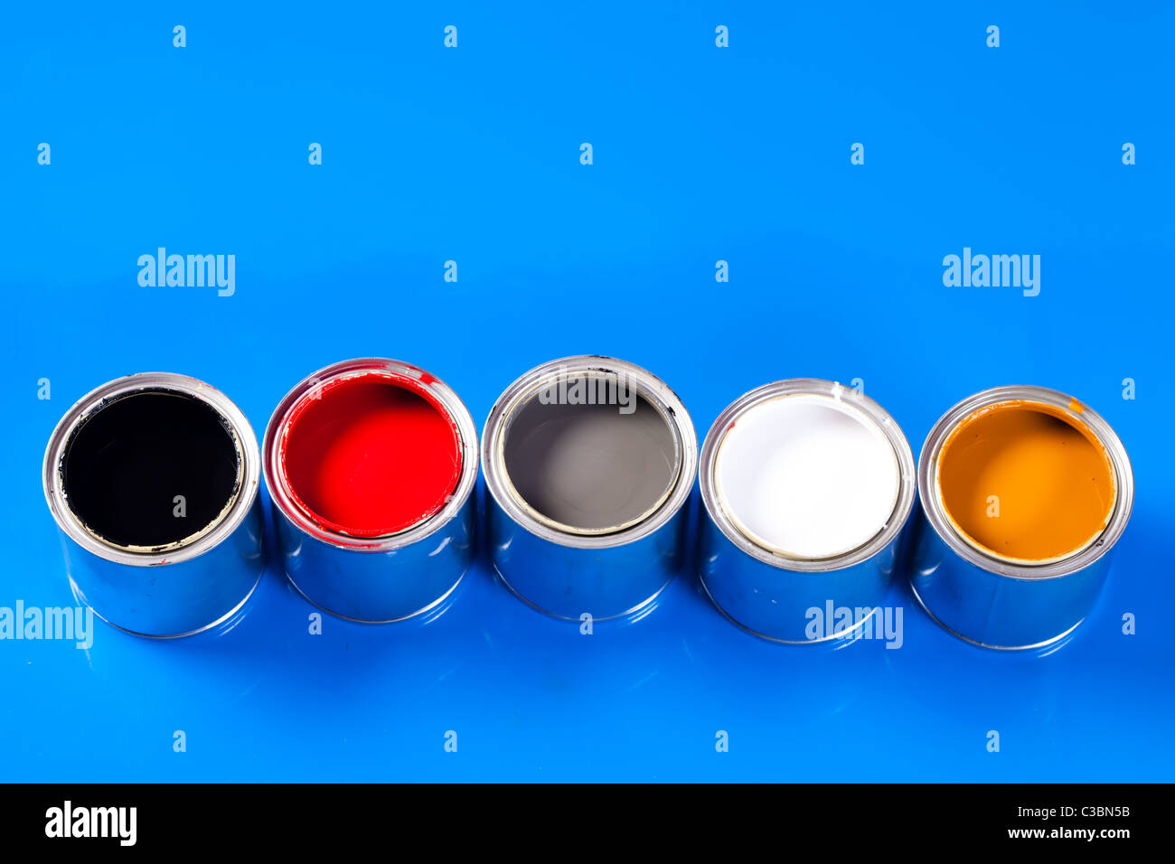 cans of paint Stock Photo - Alamy