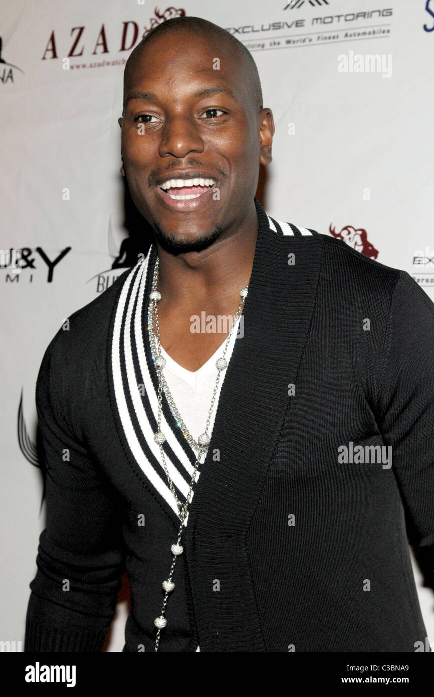 Tyrese Gibson Birthday celebration for Tyrese at Karu & Y Lounge Miami ...